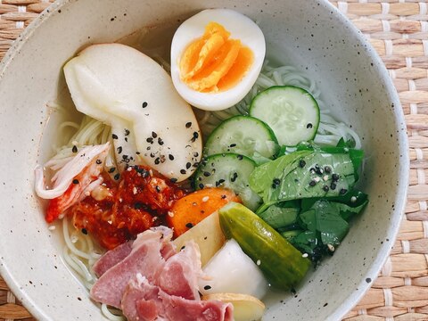 水キムチの汁を使って冷麺風